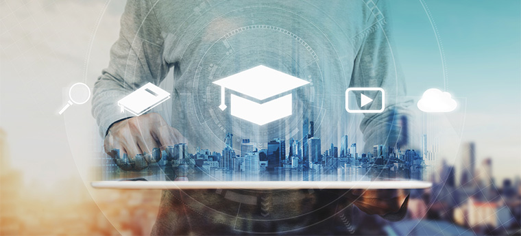 Conceito de educação, e-learning e e-livro on-line. um homem usando tablet digital para a educação, com educação e aprendizagem on-line ícones de mídia