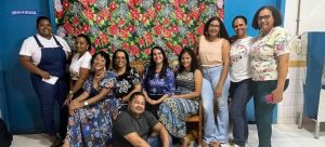 Ilustração do post Entre chegadas e partidas: professora de geografia inspira alunos a contar histórias de migração