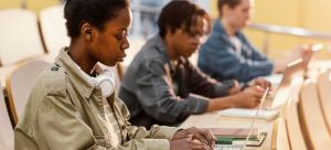 Ilustração do post Cursos gratuitos desvendam de maneira prática e criativa a BNCC Computação