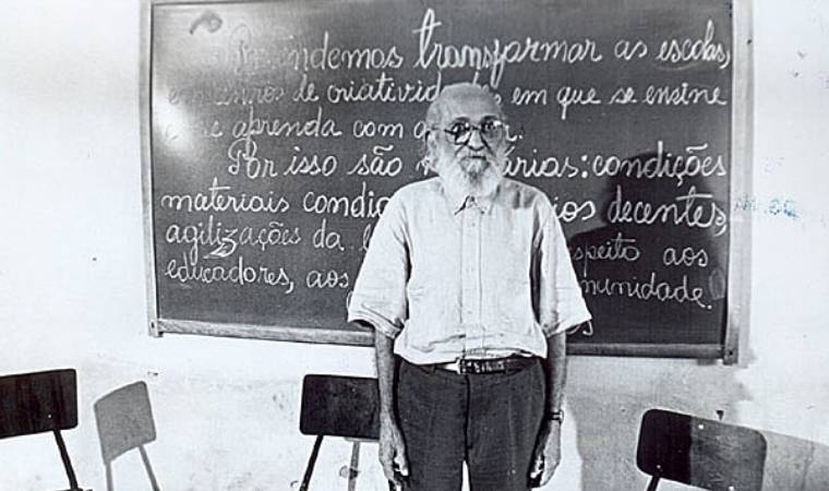 Paulo Freire durante o experimento de Angicos (RN)