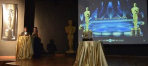 Ilustração do post Luz, câmera, aprendizagem: quando o cinema inspira aulas de inglês