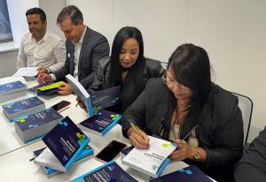 Ilustração do post Livro gratuito reúne experiências de 10 gestores que transformaram suas escolas